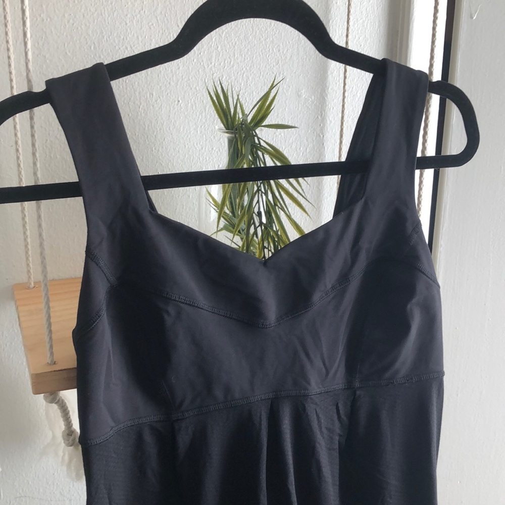 Lululemon pull string tank - Picture 2 of 6